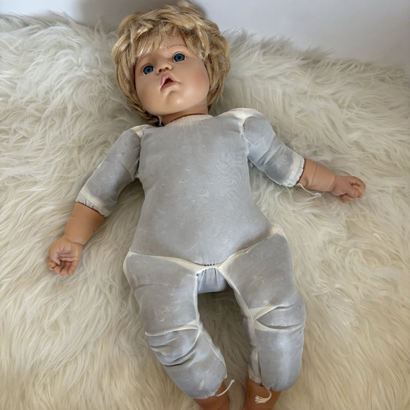 Reva Schick Baby Doll Reborn Style Realistic Newborn Vinyl Collector Doll - Picture 8 of 16